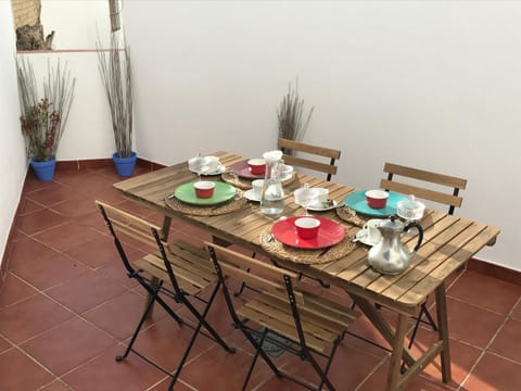 Casa COMPARTIDA Algarrobo Alojamiento y desayuno in Algodonales