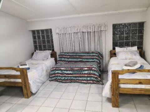 Oupie-se-Plekkie Apartment in Western Cape