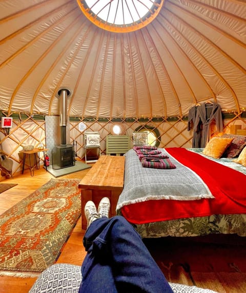 Stamford Meadows Glamping with Private Hot Tubs Luxury tent in South Kesteven District