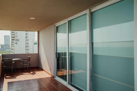 View (from property/room), Balcony/Terrace