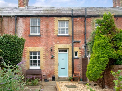 Pebble Cottage House in Bognor Regis