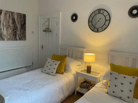CityStays Rooms with Free Parking Vacation rental in Liverpool