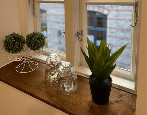 Patio, Decorative detail