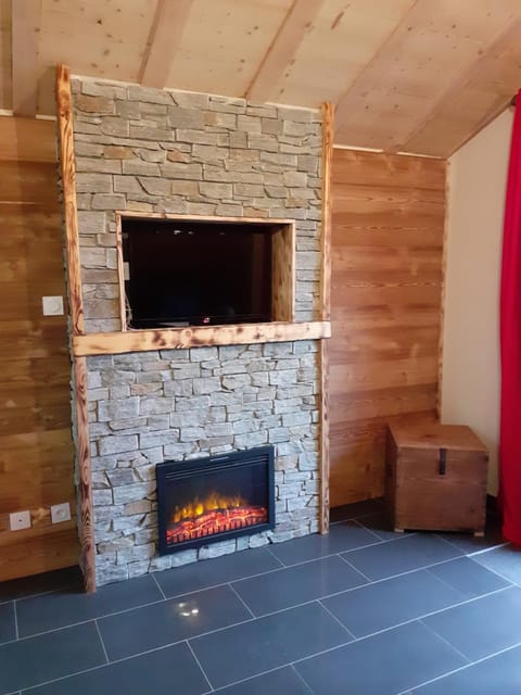 TV and multimedia, Living room, flat iron