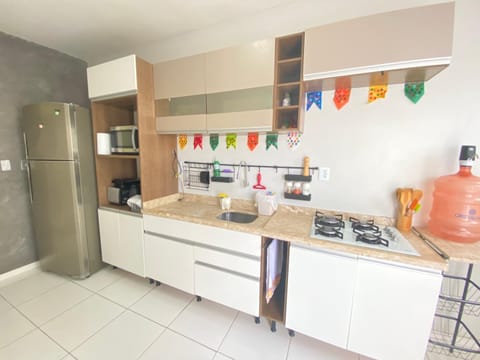 Kitchen or kitchenette, Communal kitchen