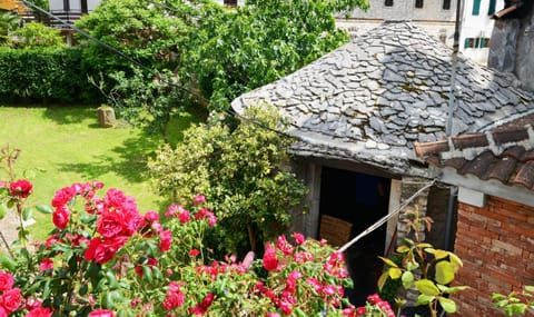 BBQ facilities, Garden