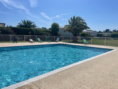 Pool view, Swimming pool, Swimming pool, sunbed