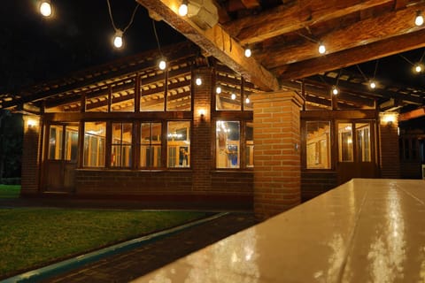 Night, Meeting/conference room