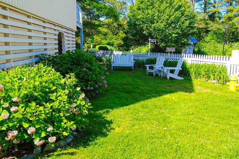 Bahamas Beach Cottages -- 600 Hopetown Maison in South Bethany