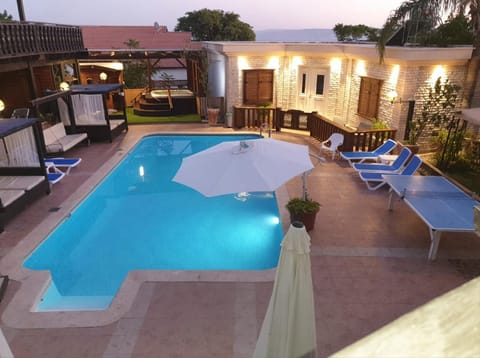 The Pearl of the Golan - Pnina BaGolan Lodge nature in North District