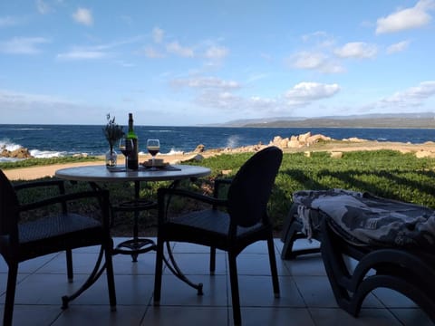 Dining area, Mountain view, Sea view