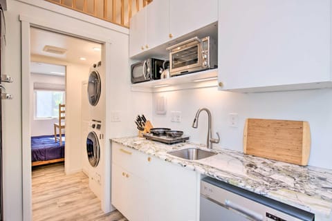 Convenient Salt Lake Tiny Home with Chic Interior! Maison in Salt Lake City