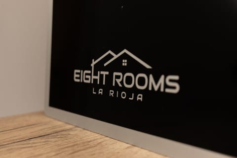 EightRooms La Rioja Pension Bed and Breakfast in Logrono