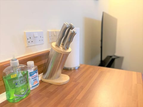 Kitchen or kitchenette, kitchen, kitchen