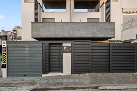 Property building, Facade/entrance, Property logo or sign