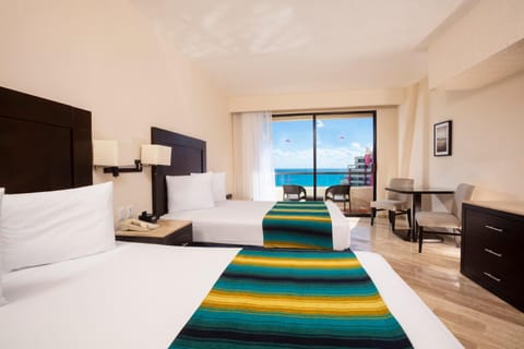 Crown Paradise Club Cancun - All Inclusive Resort in Cancun