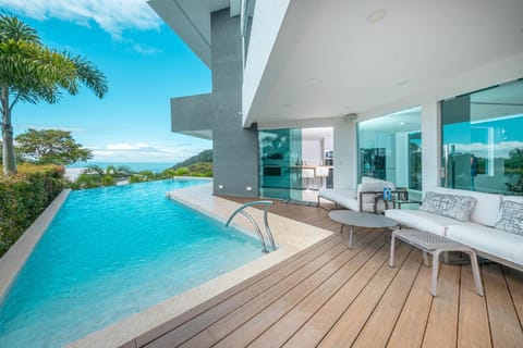 Luxury Villa Los Monos W Private Pool & Oceanview Villa in Playa Hermosa