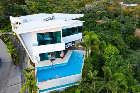 Luxury Villa Los Monos W Private Pool & Oceanview Chalet in Playa Hermosa