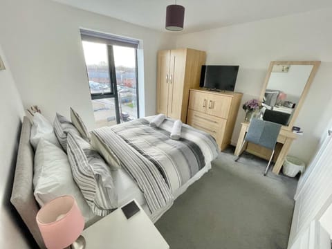 Bridgewater House - Private Room & Bathroom Near Etihad and CoOp Arena Vacation rental in Manchester