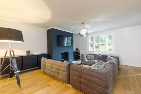 Spacious 2 bedroom apartment with beautiful garden Apartment in Hove