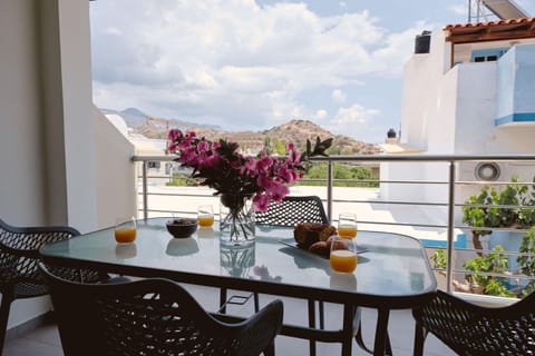 Mirtos Luxury apartment House in Myrtos