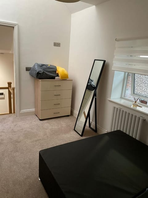 City Centre Duplex Sleeps 4 #H9 Apartment in Hull