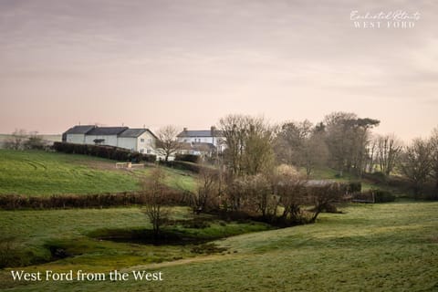 Property building, Natural landscape, Garden