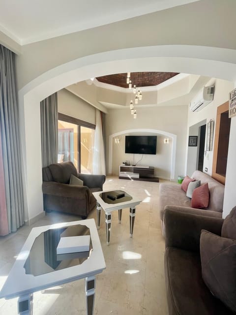 Y 140 wast golf heated private pool Chalet in Hurghada