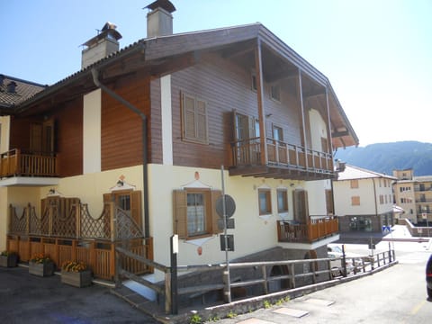 Residence Garni Manuela Condo in Cavalese