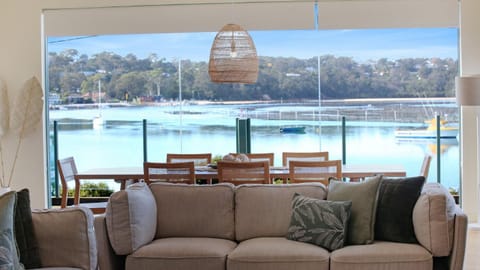 Living room, Lake view