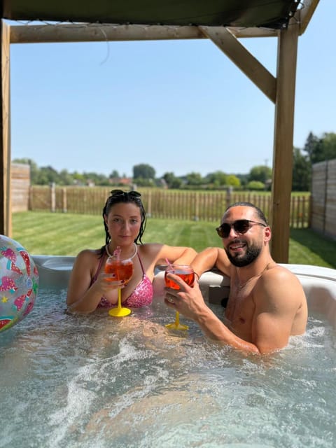 Hot Tub, Alcoholic drinks