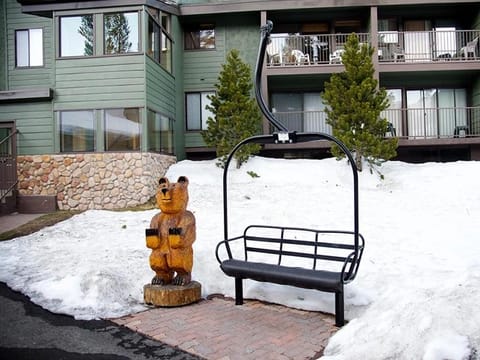 St Anton Wooded View 2-Bedroom Condos with Ski Lockers Condo in Mammoth Lakes