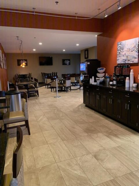 Dining area, Breakfast