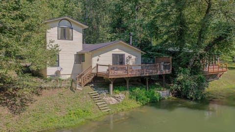 Rivers Edge Haus in Mineral Bluff