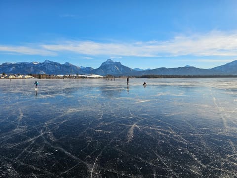 Nearby landmark, Day, Natural landscape, Lake view, Mountain view