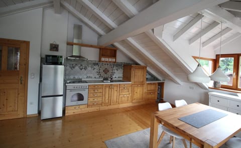 ChiemseeRefugium - Ferienwohnung Park Apartment in Grassau