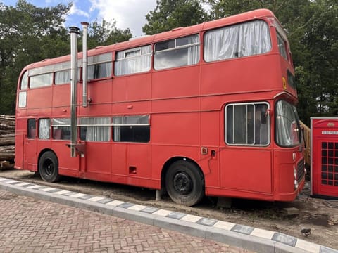 Luxe Finse Kota met Jacuzzi en SaunaBarrel de Zandhoef Nature lodge in North Brabant (province)