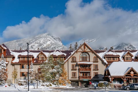 Banff Caribou Lodge and Spa Hotel in Banff