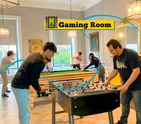 People, Game Room