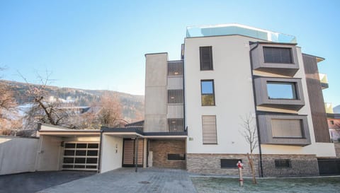 Property building, Winter