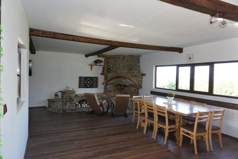 Lounge or bar, Dining area