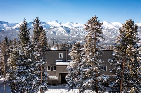 Property building, Natural landscape, Winter, Mountain view