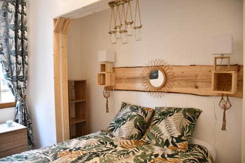 Le Cabanon H24,Atypique,Cosy,Port,Plage,Wifi,Netflix Apartment in La Seyne-sur-Mer