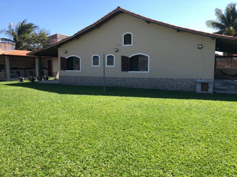 Casa de praia bem espaçosa em Praia Seca House in Araruama