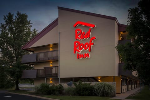 Red Roof Inn Philadelphia - Oxford Valley Motel in Jersey Shore