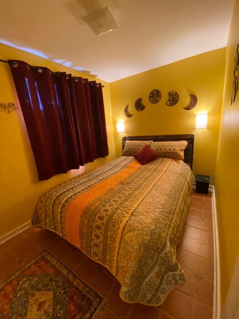 Five Elements Lodge B&B with Outdoor Spa Bed and Breakfast in Galiano Island