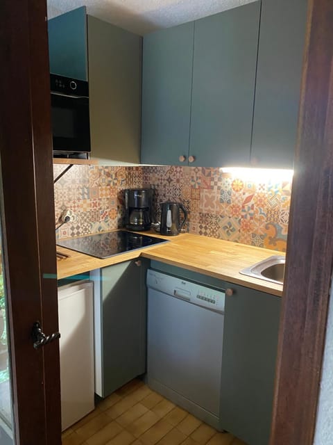 Coffee/tea facilities, Kitchen or kitchenette, dishwasher, minibar, pet friendly, stove, toaster