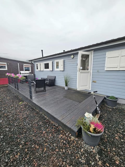 Tiny House Mehring Campground/
RV Resort in Trier-Saarburg