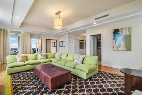 Presidential Penthouse Suite Condo in Riviera Beach