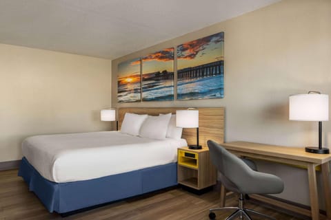 Days Inn by Wyndham Cocoa Beach Port Canaveral Motel in Cocoa Beach